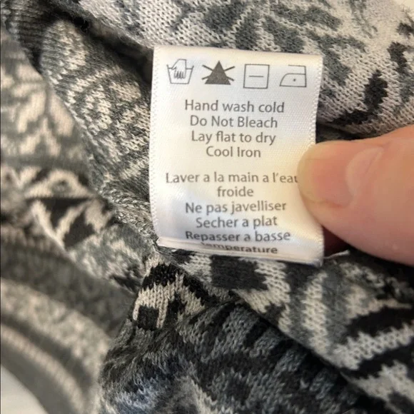 ICELANDIC DESIGN LONG WOOL AND ACRYLIC CARDIGAN SWEATER SIZE M - Picture 7 of 12